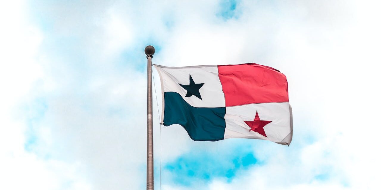 Panama celebrates November as “Month of the Motherland”