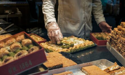 Celebrating Turkiye’s national day with baklava