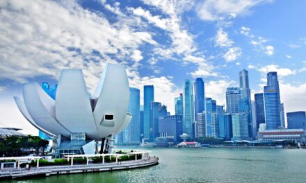 Lion City continues to roar as Singapore private sector expands