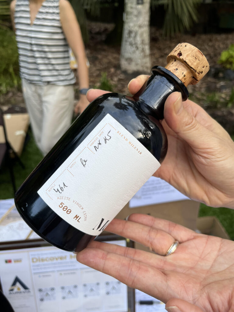 A bottle of Metáfora, highlighting its low acidity at